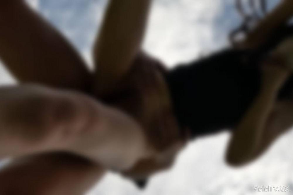 [Uncensored]fc2-ppv 4962151 ※First time quantity limit 1560pt → 560pt※ A beautiful Russian married woman exposed by her husband [Enjoying Summer ③] The vast blue sky of a certain facility, enjoying nature to the fullest, while filming a sex scene | FC2 eMarket